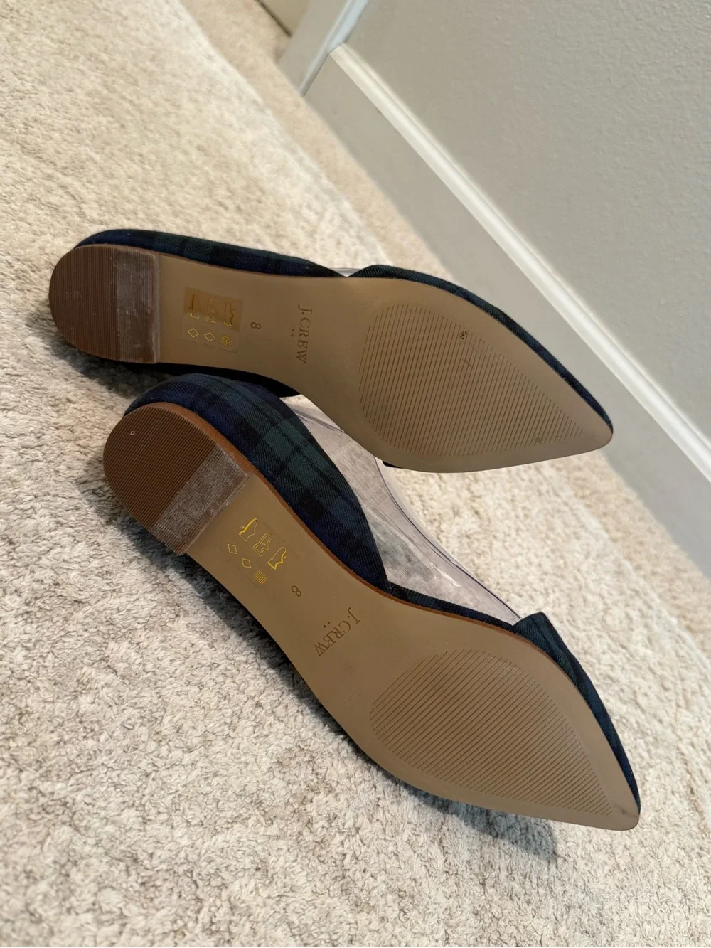 J. Crew navy and green tartan plaid d'Orsay flats featuring a pointed toe Size 8